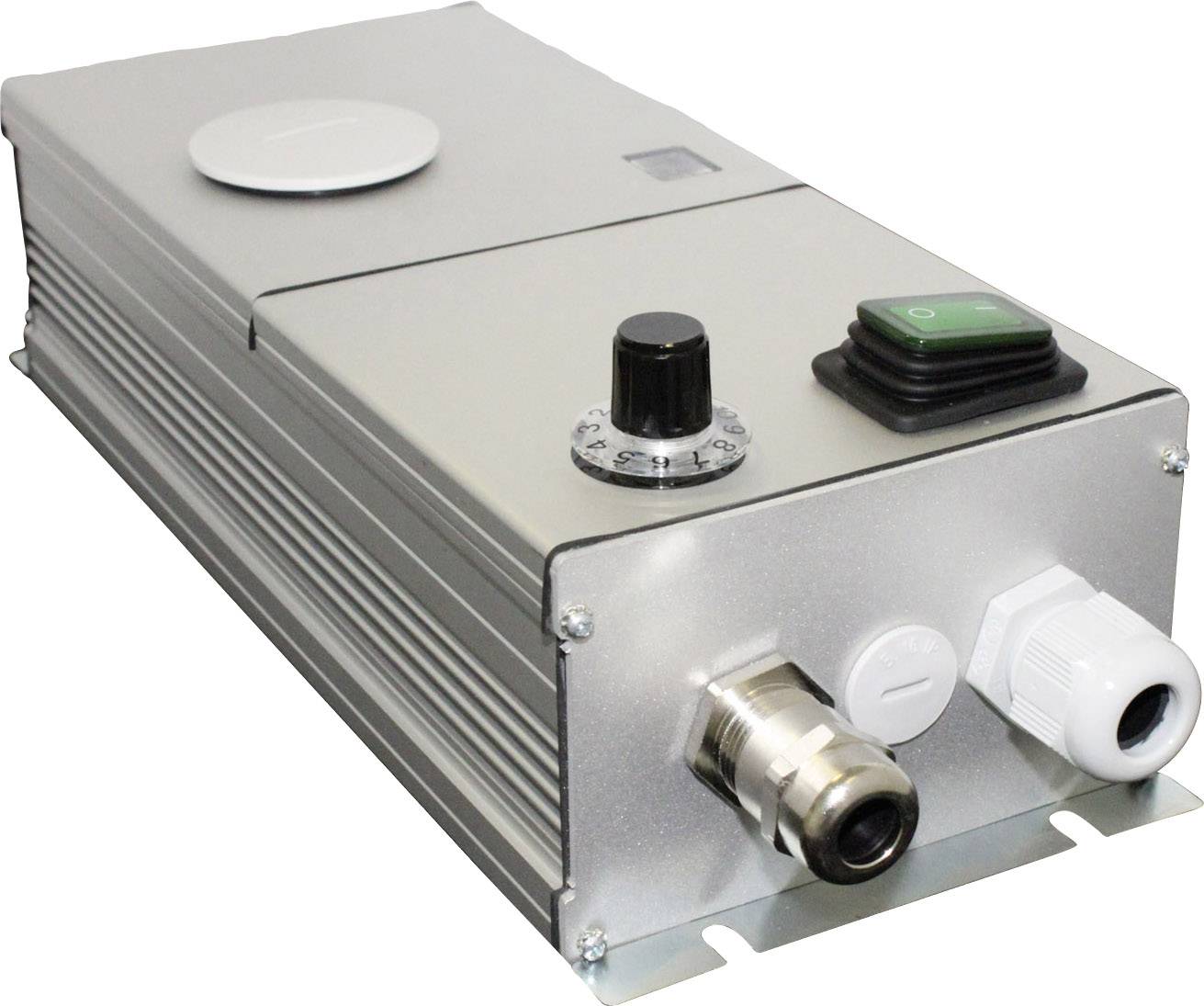 Appareil industriel avec boutons et interrupteurs, probablement destiné à commander des dispositifs électriques, dans un boîtier métallique équipé de connexions.