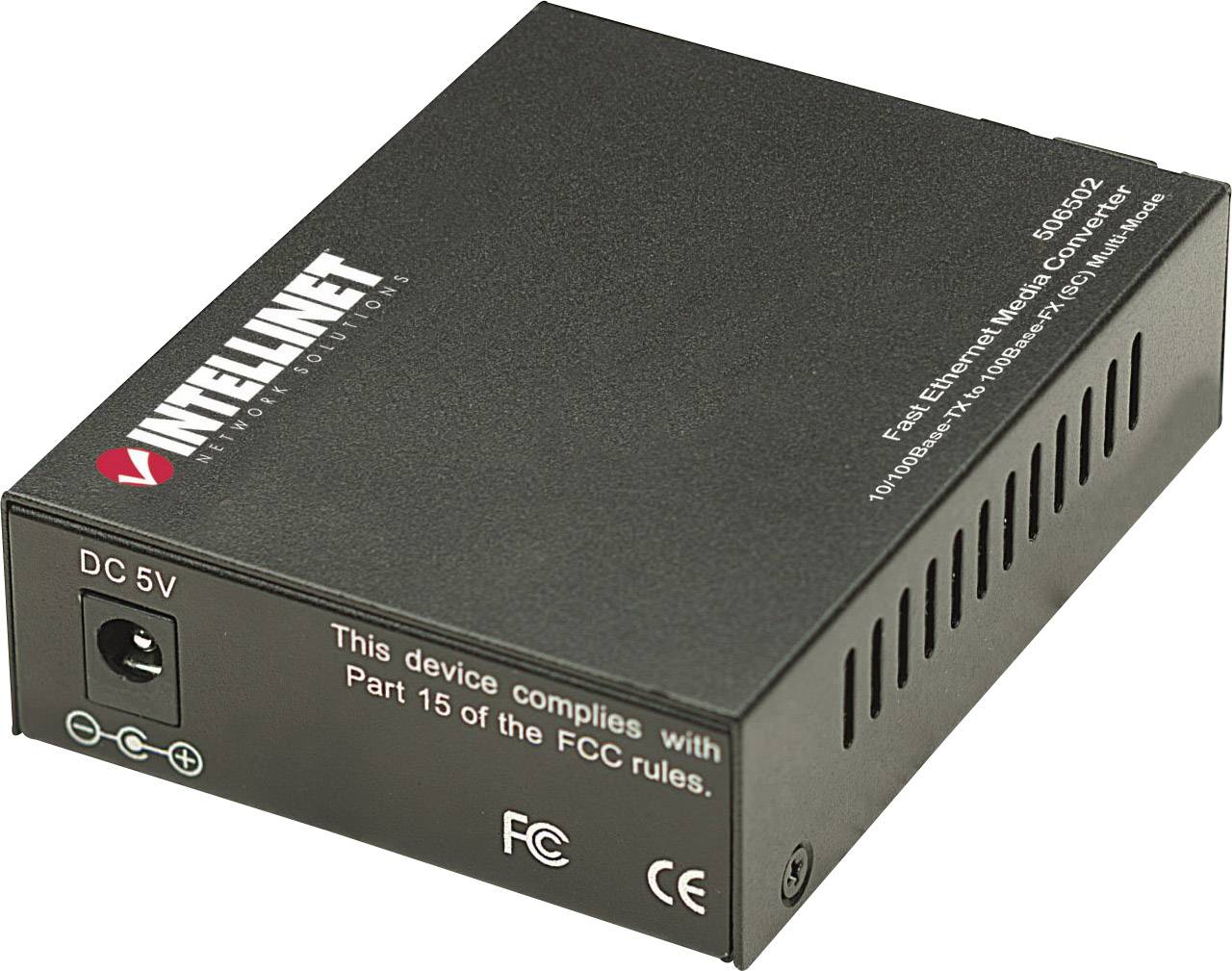 Convertisseur multimédia Intellinet noir portant l'inscription « Cet appareil est conforme à la partie 15 des réglementations de la FCC ». Connexions Ethernet et d'alimentation.