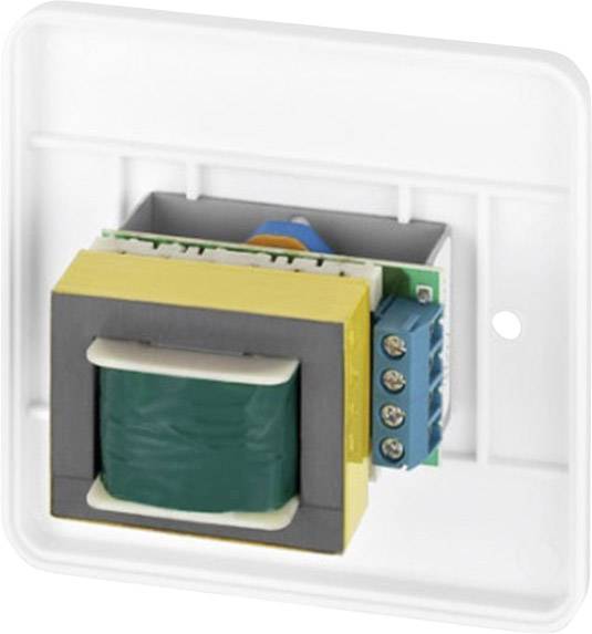 Un petit transformateur carré avec un boîtier gris et jaune, monté sur une plaque murale blanche avec des connexions électriques.