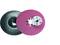 Un disque abrasif rose avec un trou central est posé devant une plaque de support en plastique noir.