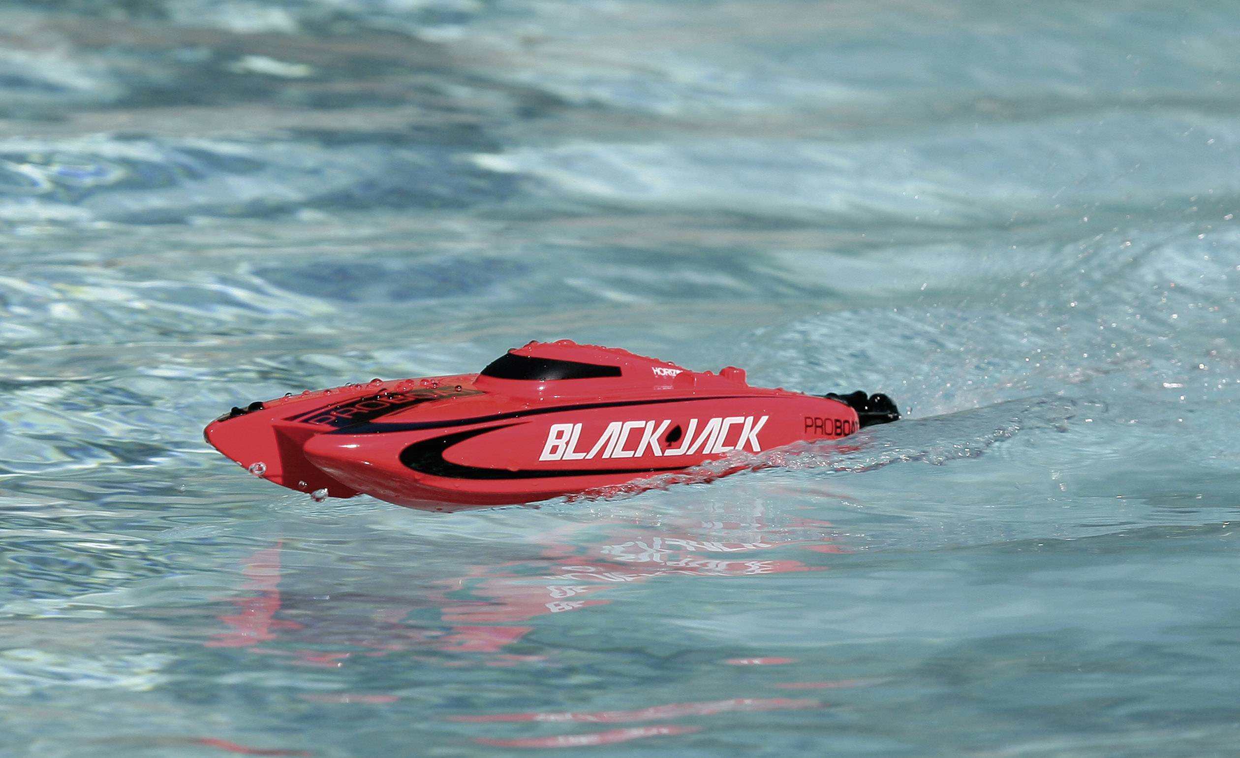 Bateau RC à moteur ProBoat Blackjack 9" PRB08001IC Black Jack 9" 100