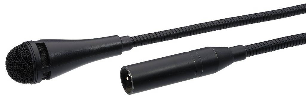 Un microphone noir avec un câble XLR, adapté aux enregistrements audio ou aux performances live.