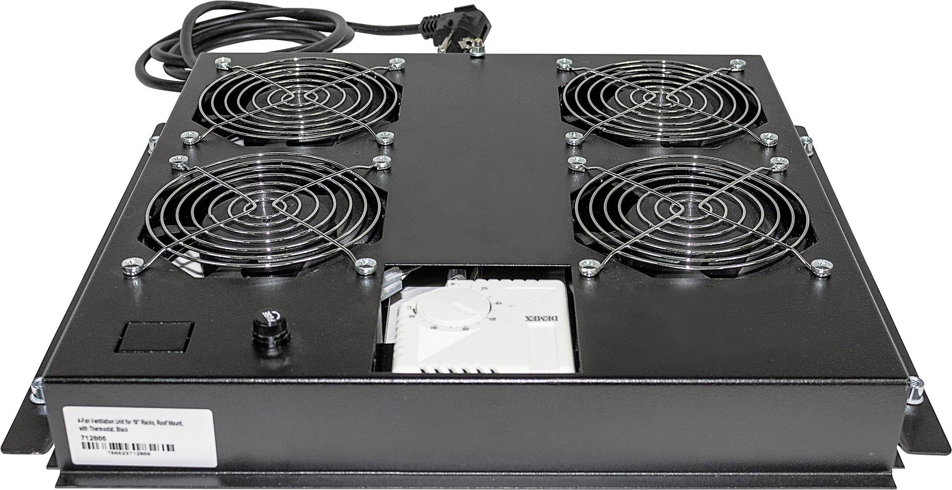 Quatre ventilateurs noirs dans un boîtier métallique avec des câbles. Les ventilateurs sont répartis uniformément et protégés par des grilles.