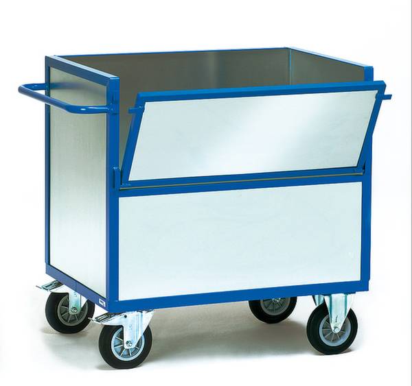 Un chariot de transport bleu à quatre roues avec un compartiment latéral rabattable, adapté au transport de marchandises ou de matériaux.