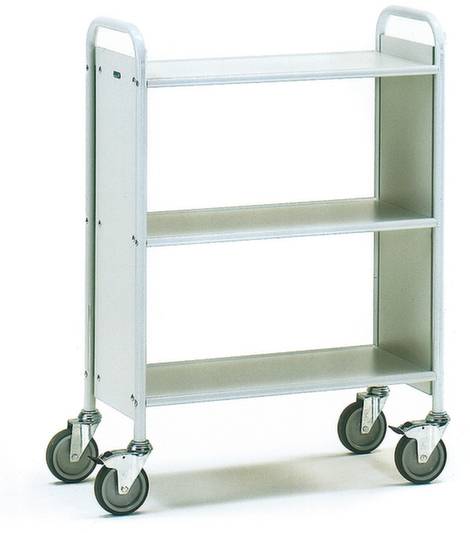 Un chariot de service blanc à trois niveaux, équipé de roulettes pour une mobilité facile. Idéal pour le rangement et le transport d'objets.