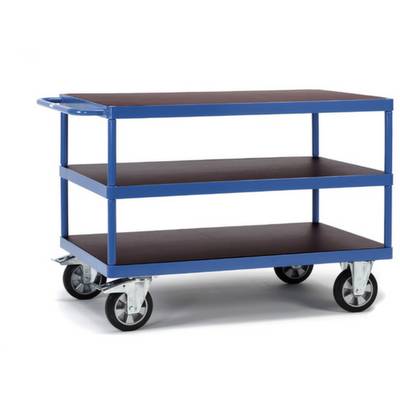 Une charette bleue en acier à trois niveaux, montée sur quatre roues, adaptée au transport d'objets légers à moyennement lourds à l'intérieur.