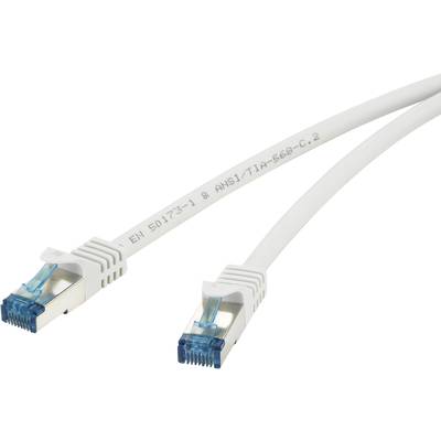 Un câble réseau blanc doté de deux connecteurs RJ45 bleus à ses extrémités affiche les spécifications sur sa gaine.