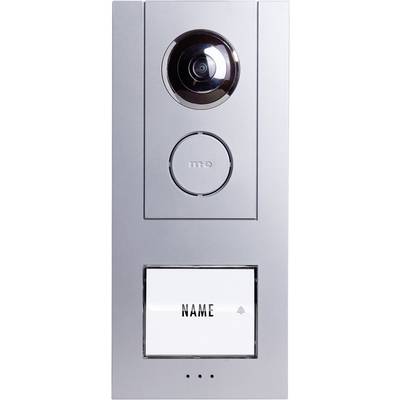 Un interphone argenté avec caméra, microphone et haut-parleur, ainsi qu'une plaque nominative.
