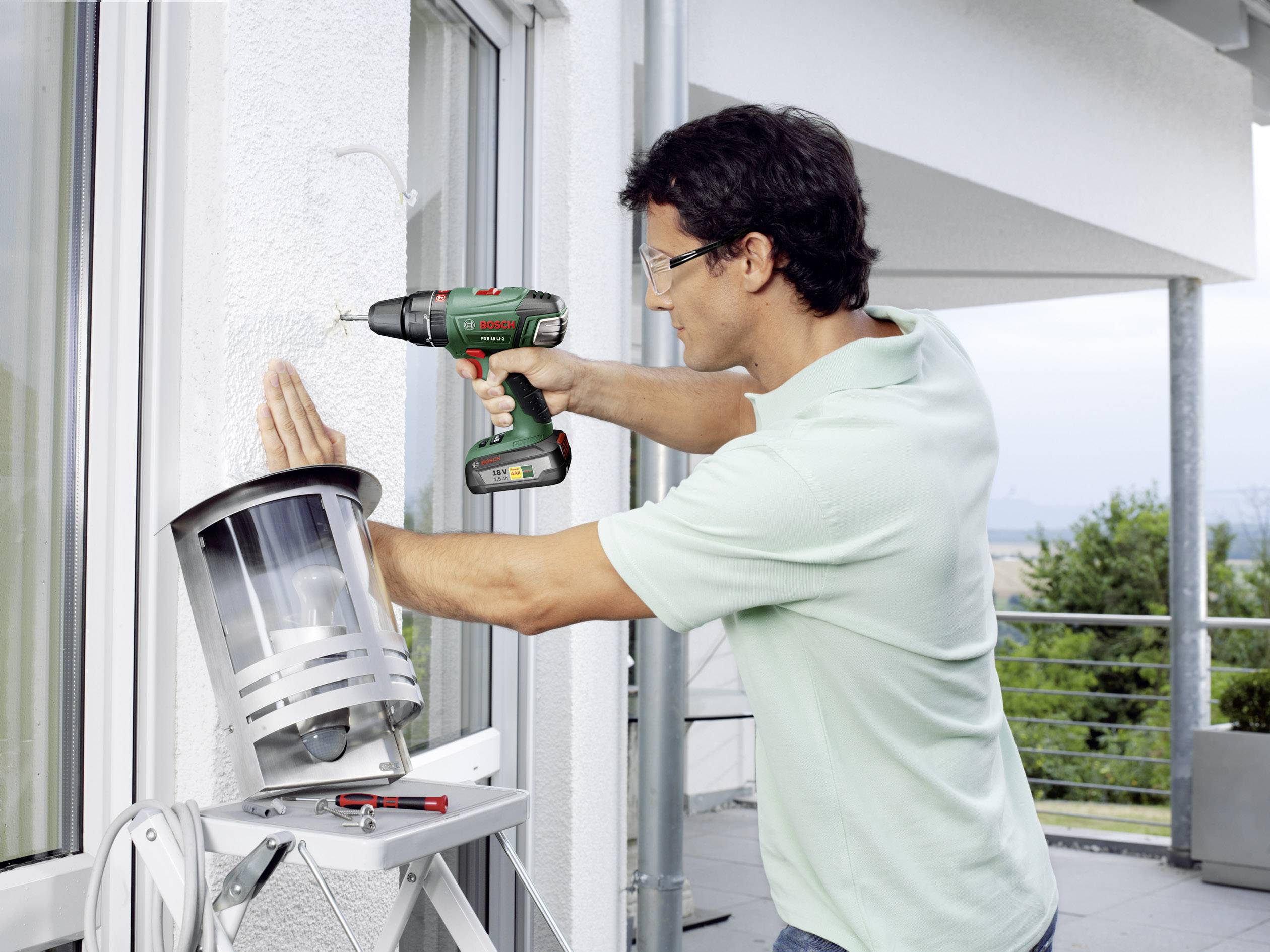 Perceuse-visseuse à percussion sans fil Bosch Home and Garden PSB 18 LI-2 2 vitesses + 2 batteries, + chargeur, + mallet-6