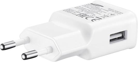 Chargeur USB blanc avec fiches européennes, placé horizontalement, montrant des symboles techniques et des spécifications sur le dessus.
