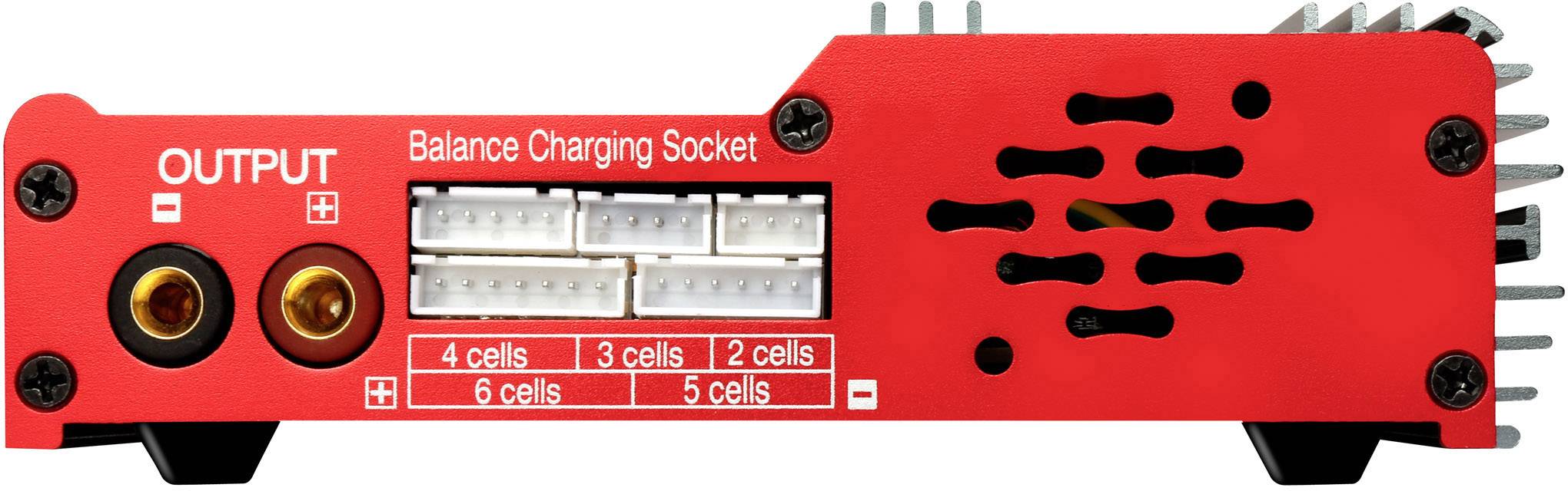 Vue arrière d'un chargeur rouge avec une 'Prise de charge équilibrée'. Plusieurs connexions blanches et deux bornes rondes sont visibles.