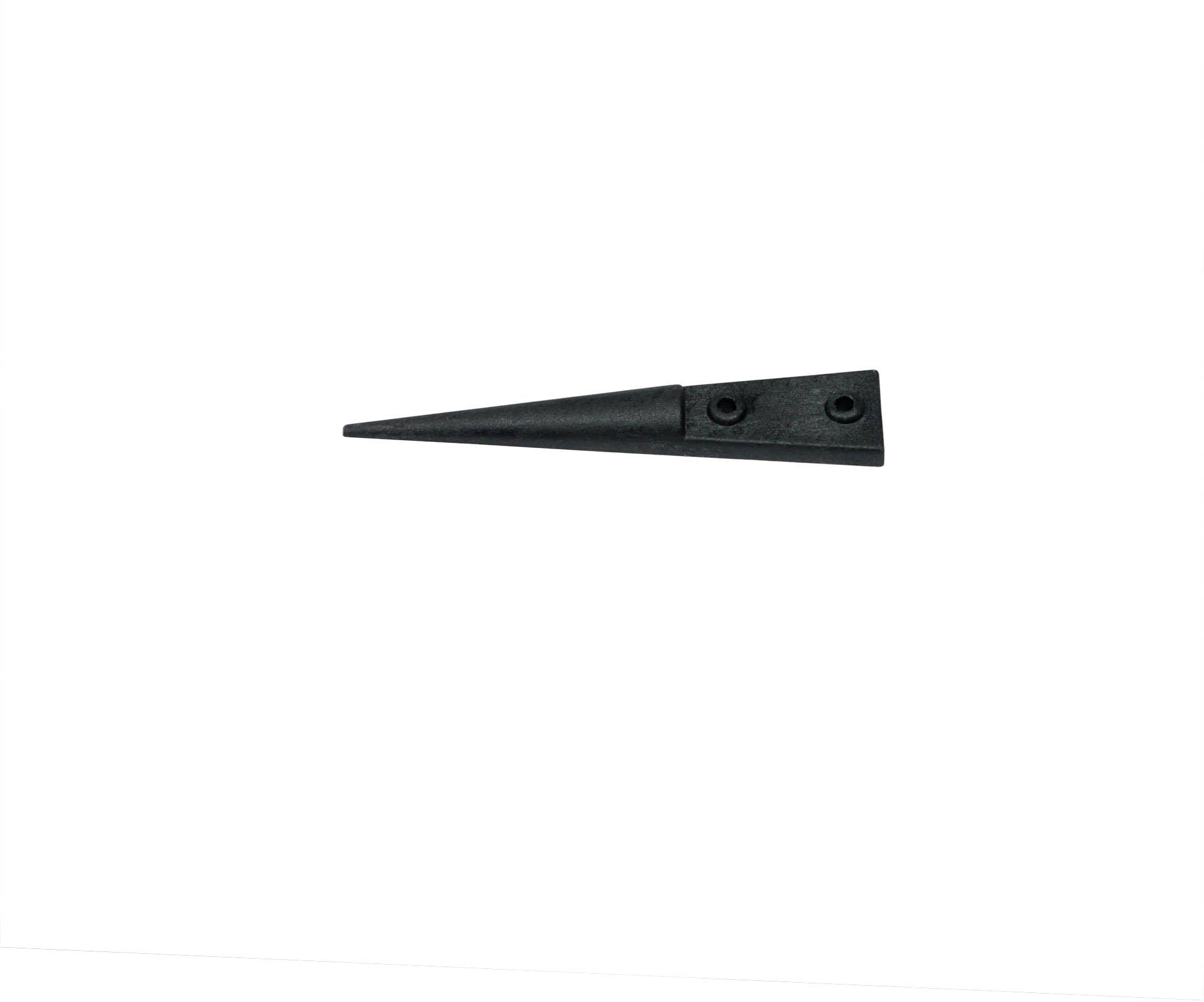 Une pièce en plastique noir, triangulaire, avec deux trous sur le côté large, repose sur un fond blanc.