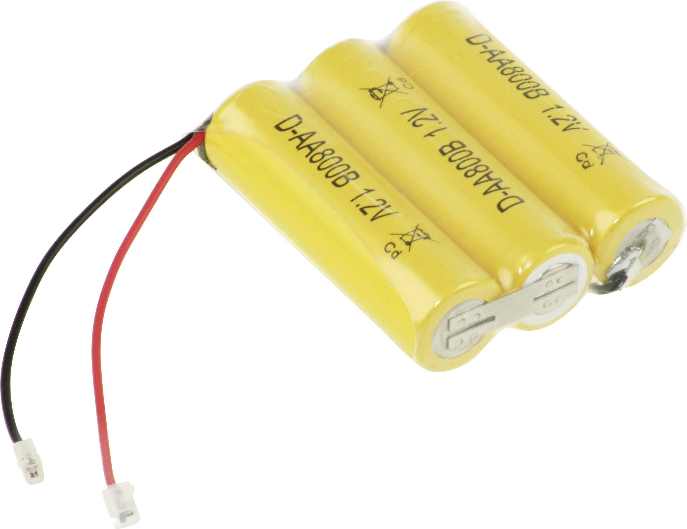 Trois piles AA jaunes connectées avec des fils rouges et noirs.