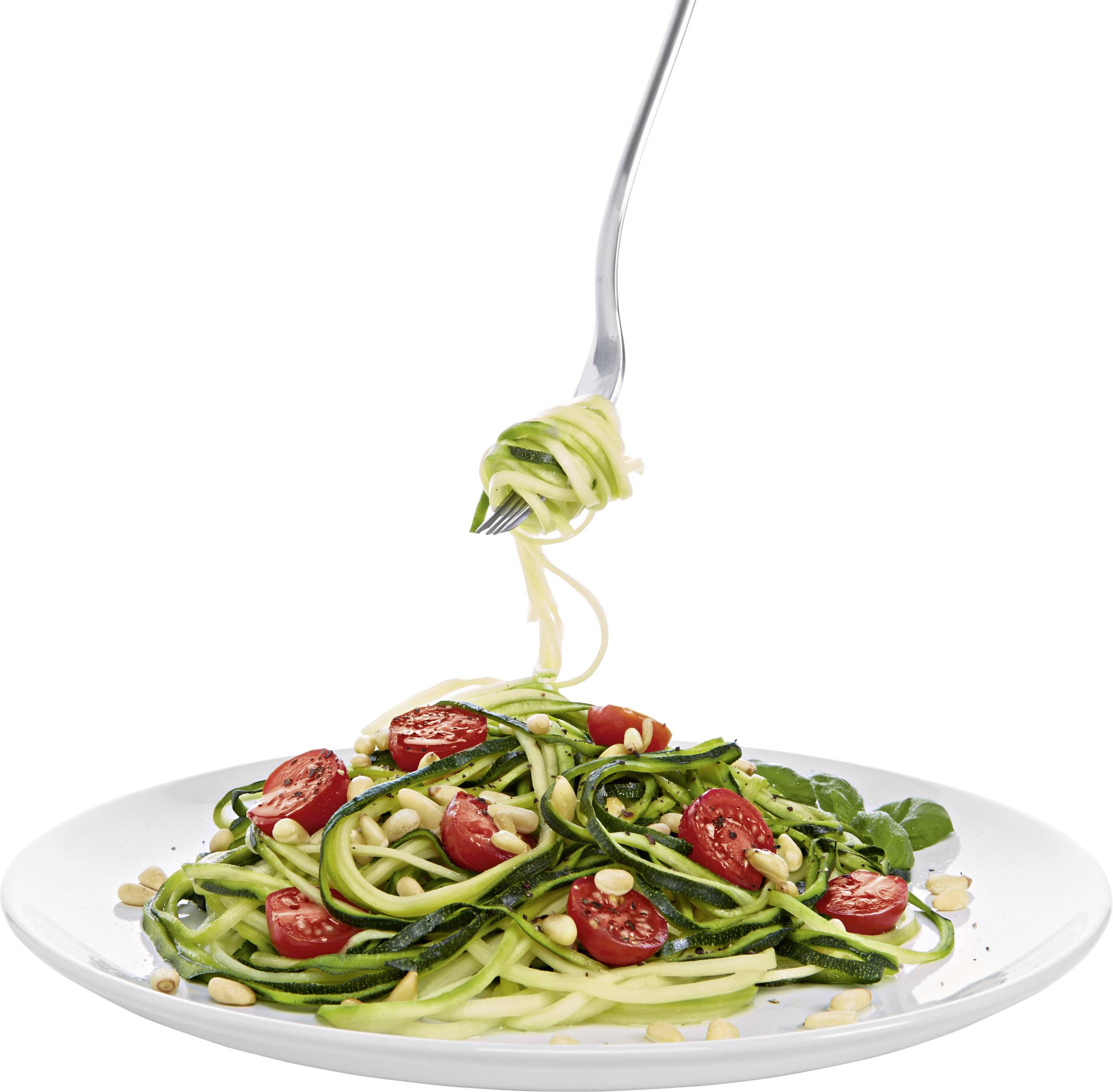 Un plat de spaghetti de courgettes, garni de tomates cerises coupées en deux et de pignons de pin, une fourchette soulevant quelques pâtes.