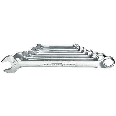 Ensemble de clés à molette de tailles décroissantes, empilées, vues de face. Aspect métallique brillant, adapté aux travaux techniques.