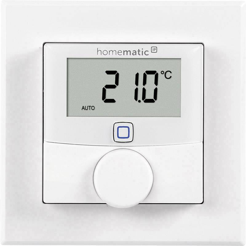 Un thermostat numérique blanc carré avec un écran affiche '21,0°C'. En dessous, un bouton bleu et un bouton rotatif. Mode automatique activé.
