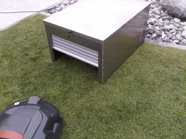 Abri pour tondeuse robot Working Robots D3229 | Conrad.fr