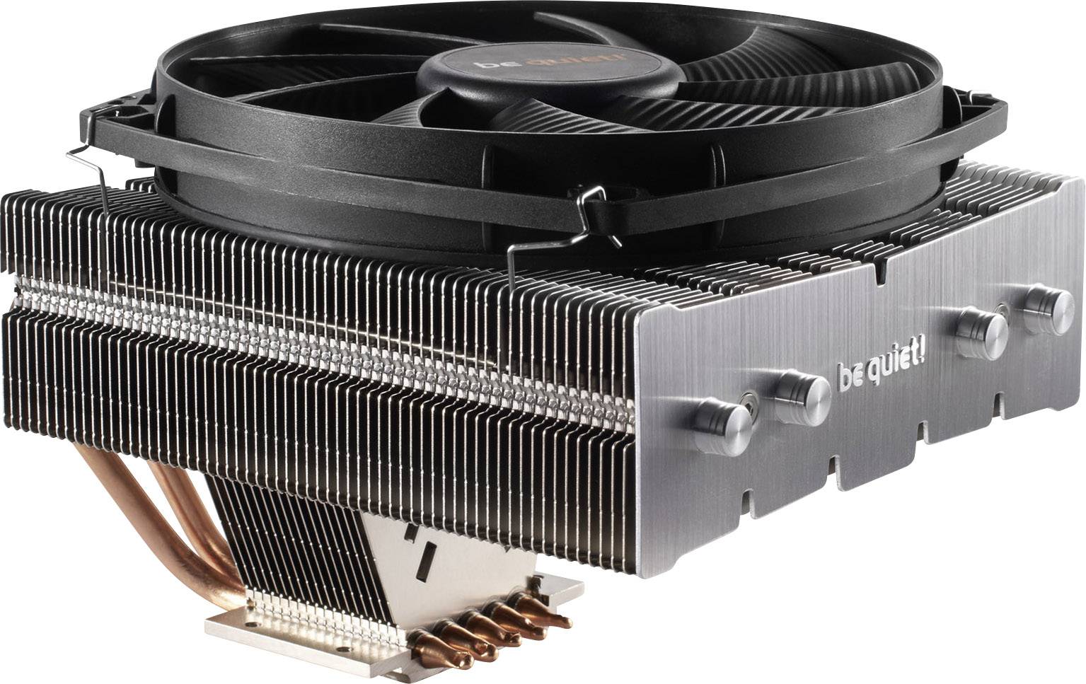 Un ventilateur de CPU en métal et plastique avec des pales de rotor noires et des ailettes de refroidissement argentées de la marque 'be quiet!'.