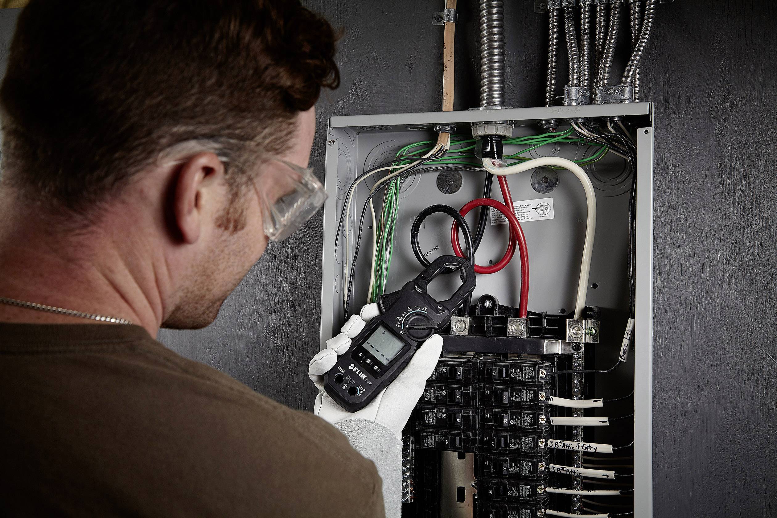 FLIR CM44 Pince ampèremétrique numérique CAT IV 300 V, CAT III 600 V Affichage (nombre de points): 6000-3