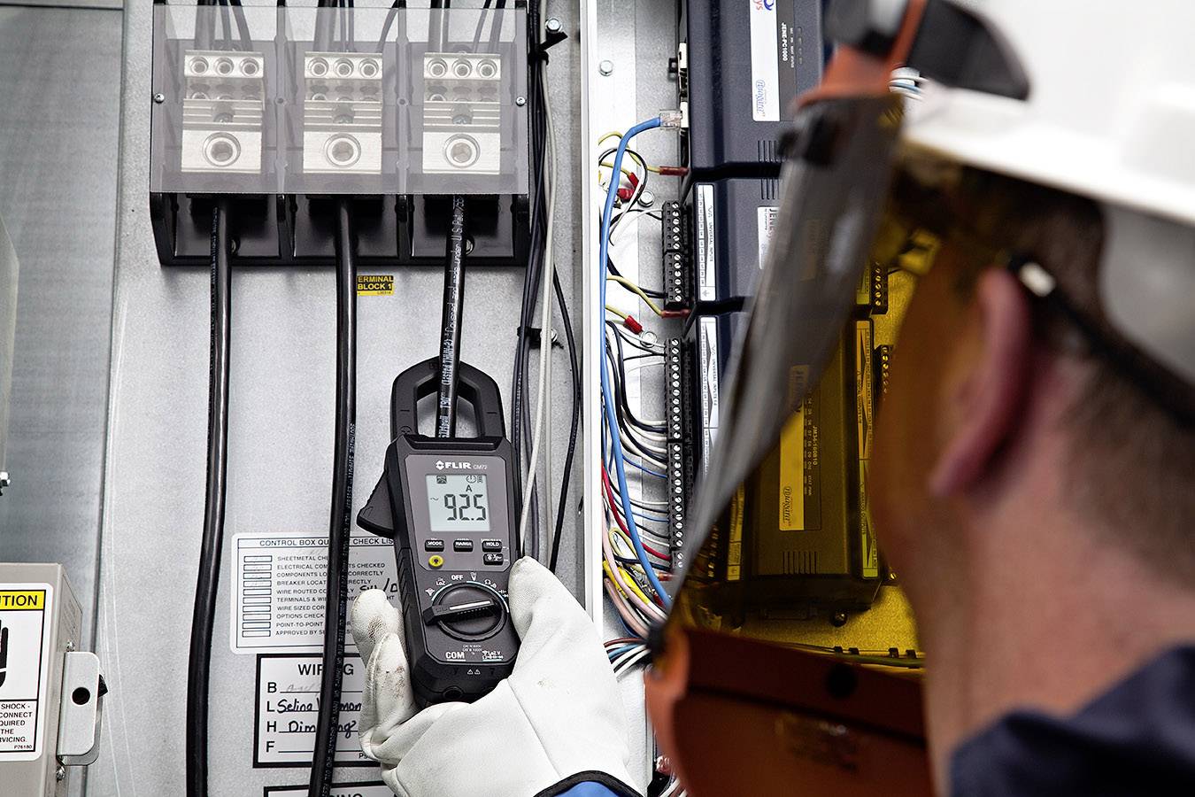 FLIR CM74 Pince ampèremétrique numérique CAT IV 600 V, CAT III 1000 V Affichage (nombre de points): 6000-4