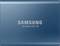 SSD externe bleue portant l'inscription « Samsung Portable SSD T5 ».