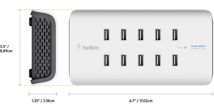 Un adaptateur secteur blanc Belkin avec huit ports USB, modèle R8010. Dimensions : 17,02 cm x 8,89 cm x 3,18 cm.