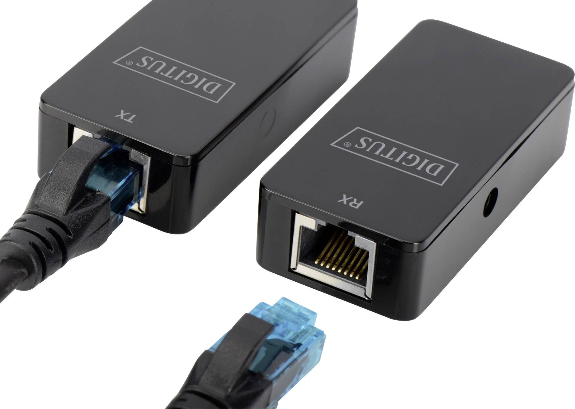 Deux adaptateurs réseau noirs avec des câbles Ethernet, l'un étiqueté 'TX', l'autre 'RX'. Les adaptateurs portent la marque 'Digitus'.
