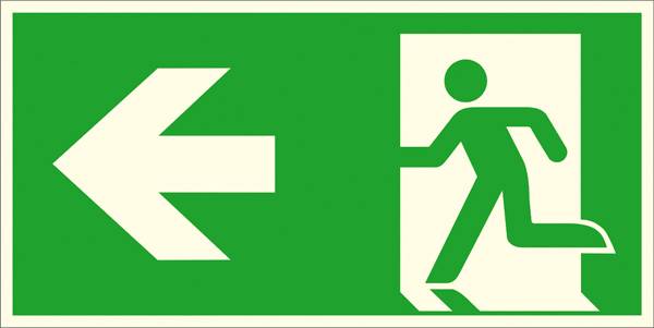 Panneau de sortie de secours vert avec une personne en mouvement et une flèche vers la gauche. Indications sur la direction d'évacuation en cas d'urgence.