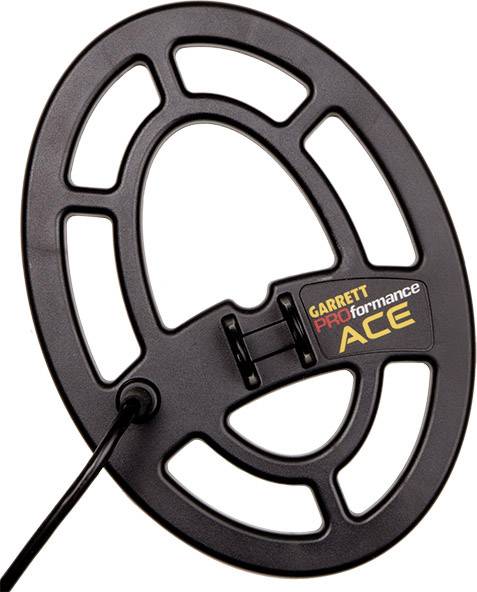 Bobine de détecteur de métaux, noire avec étiquette 'GARRETT PROformance ACE', filaire. Utilisée pour la détection d'objets métalliques.