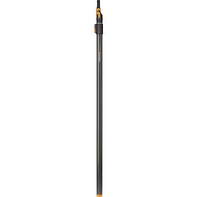 Long tuyau vertical gris avec un bord supérieur orange. Il semble faire partie d'un système technique ou mécanique.