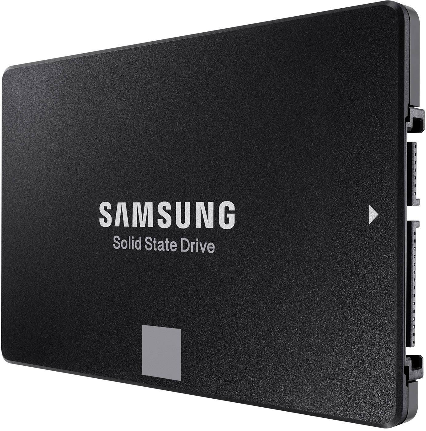 Un disque SSD noir Samsung avec connectique latérale, adapté à l'extension de stockage des ordinateurs et des portables.