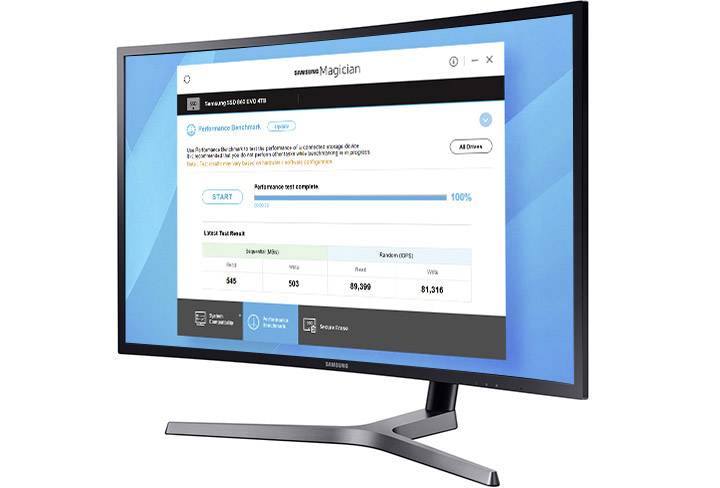 Un écran affiche l'interface utilisateur du logiciel 'Samsung Magician' avec une fenêtre de vérification des performances du SSD.