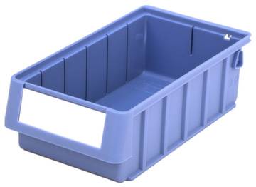 Conteneur en plastique bleu avec couvercle ouvert et zone étiquetable sur la face avant, adapté au stockage ou à l'organisation d'objets.