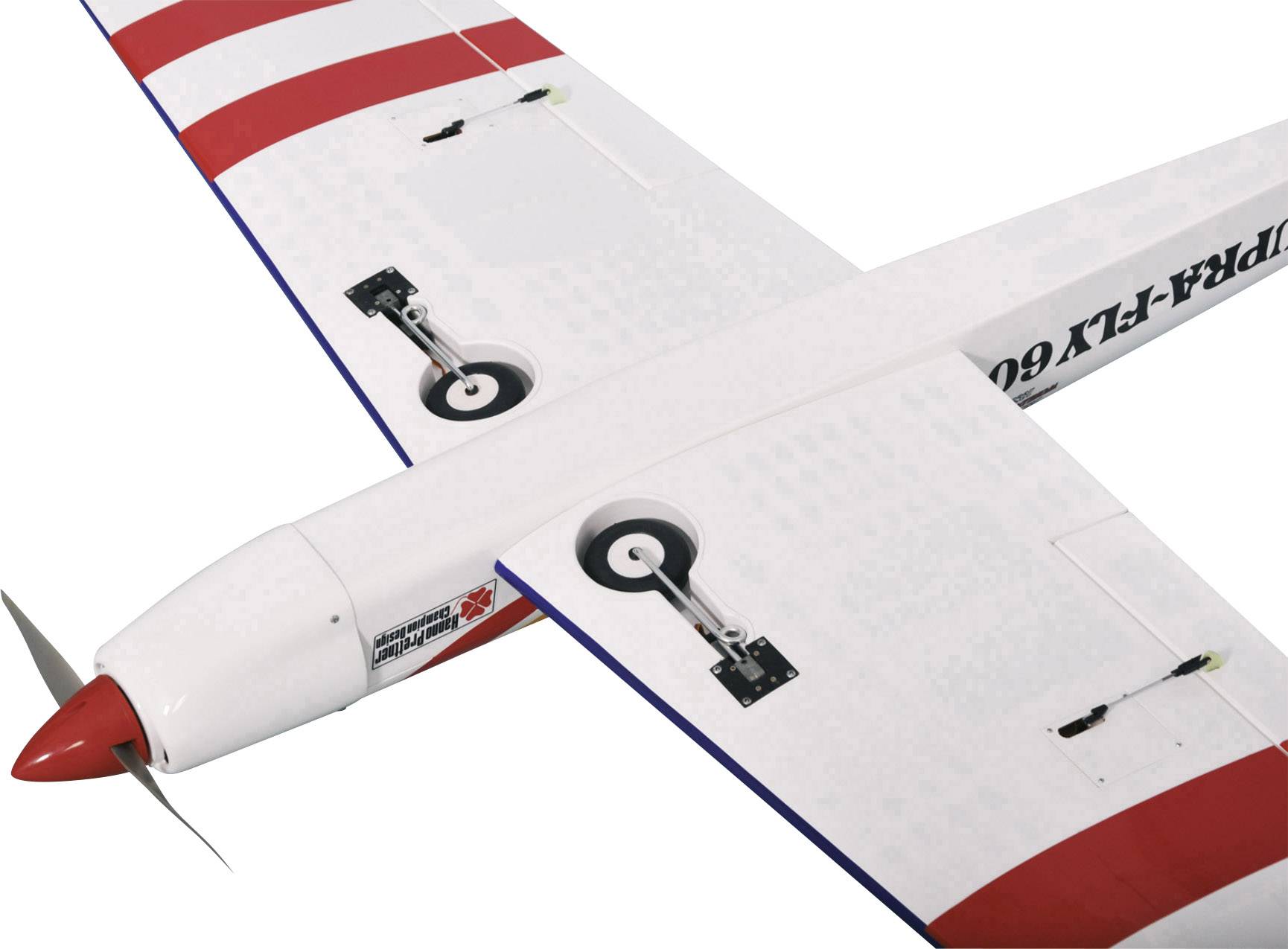 Un avion-modèle avec une hélice rouge, des ailes blanches à rayures rouges et un train d'atterrissage visible, témoignant d'un niveau de détail précis.