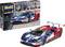 Kit de modélisme Revell Ford GT Le Mans 2017, présente un modèle de voiture coloré avec des autocollants de course. Emballage avec une image de voiture de course visible.