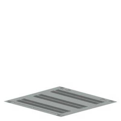 Grille de ventilation carrée en acier inoxydable à lamelles parallèles, montée pour éviter la stagnation de l'humidité et favoriser la circulation de l'air.