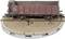 Wagon de marchandises de train miniature sur une plaque tournante, avec peinture marron et marquages délavés, montrant des signes de vieillissement.