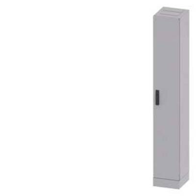 Armoire électrique métallique grise, étroite et isolée, de forme haute et élancée, équipée d'une barre de poignée noire.