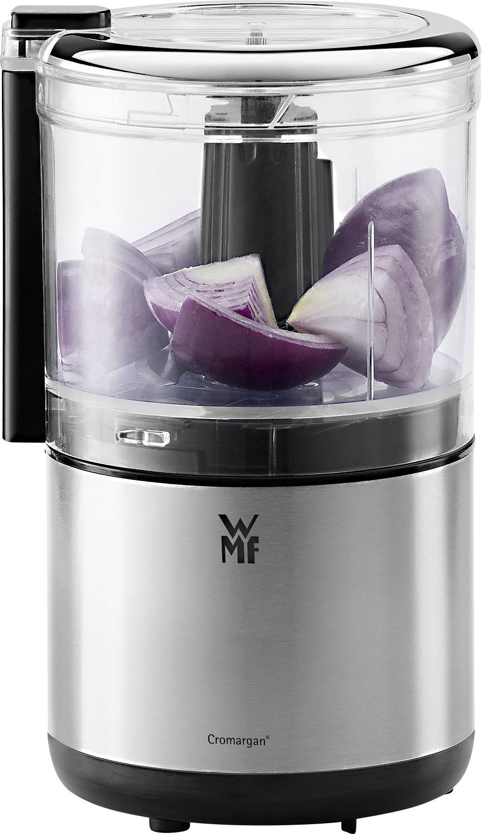 Un broyeur argenté avec un bol transparent, rempli de morceaux d'oignon rouge.