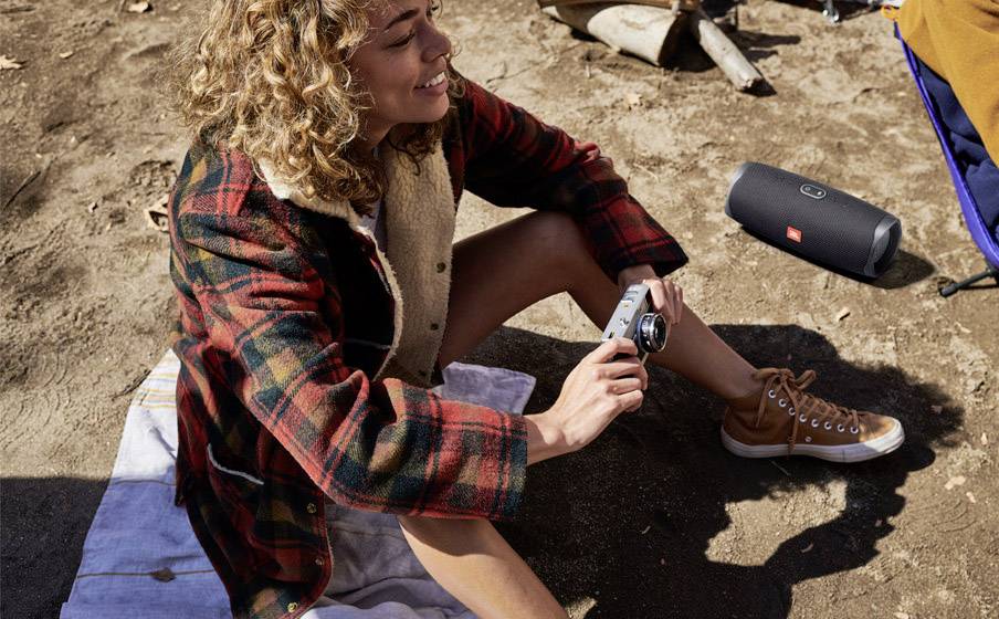 JBL Charge 4 Enceinte Bluetooth outdoor, étanche à l'eau, USB noir-1