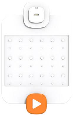 Un appareil blanc avec un motif carré affiche un réseau de points. Un bouton de lecture orange est visible en bas.