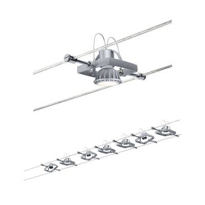 Un luminaire moderne à suspension par câbles en argent, composé d'une rangée de six lampes, monté sur deux câbles parallèles fixés au plafond.