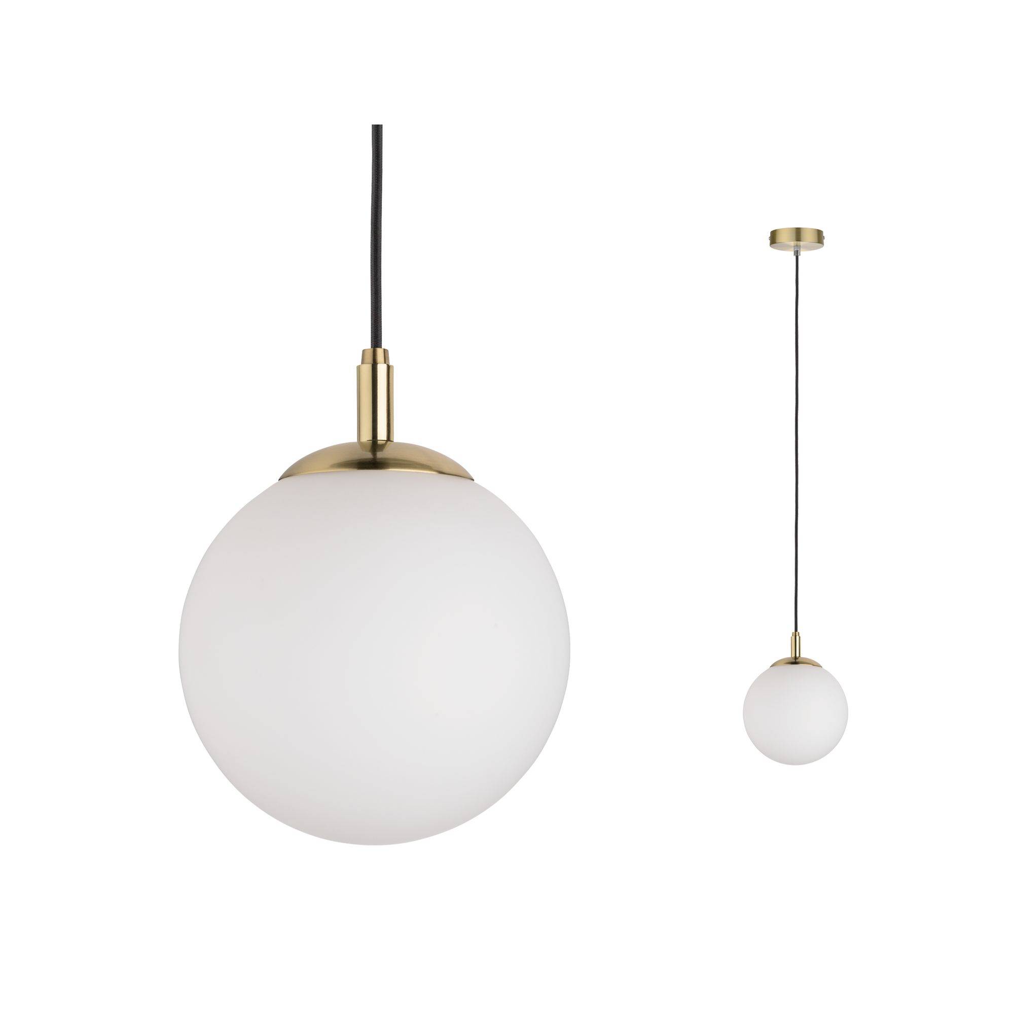 Lampe boule blanche avec monture dorée, suspendue à un câble noir.