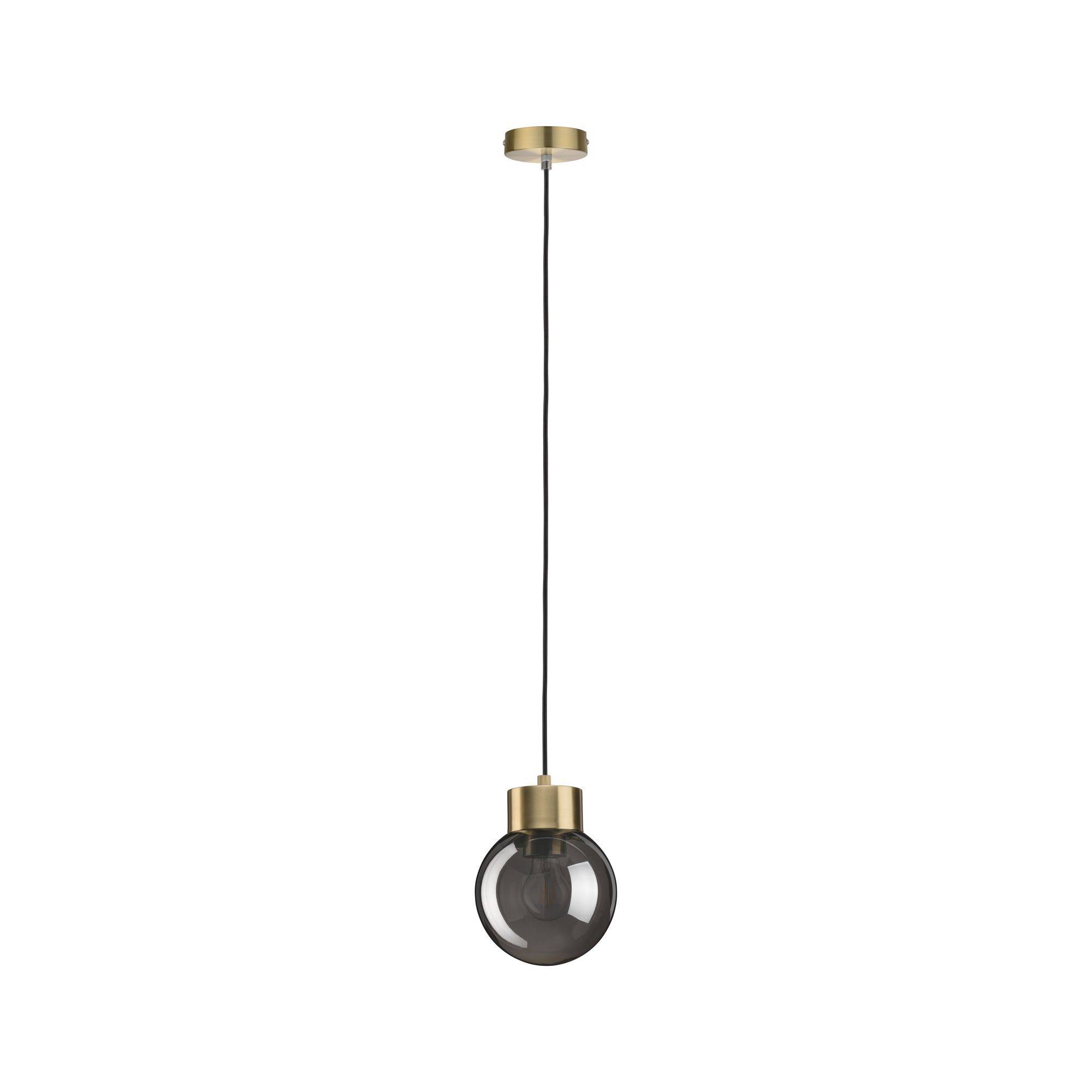 Une suspension à un seul point lumineux avec un abat-jour rond en verre satiné et des détails dorés, suspendue à un câble noir.