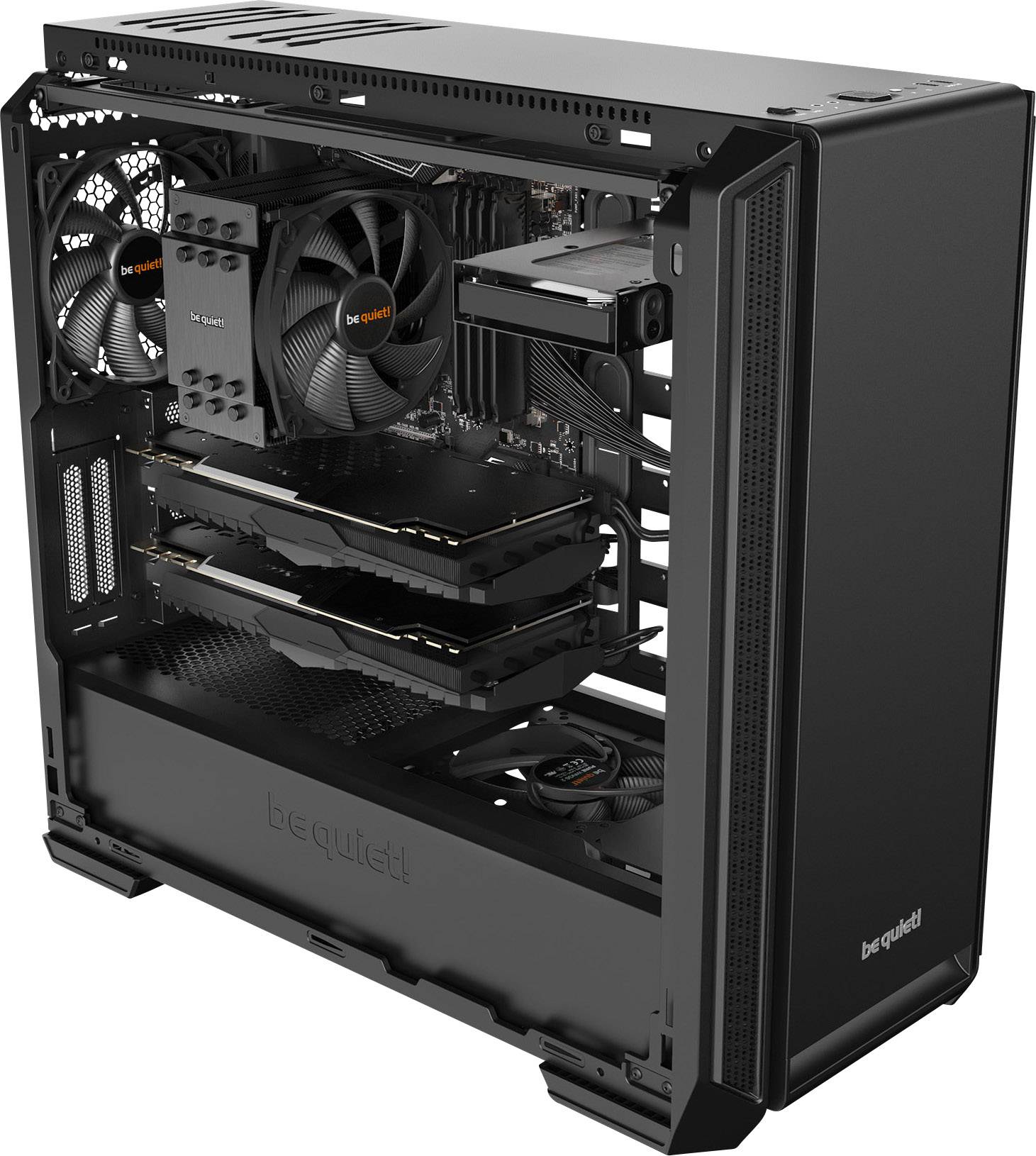 Un boîtier de PC de bureau ouvert avec deux cartes graphiques, un grand ventilateur de CPU et plusieurs ventilateurs de boîtier. La marque 'be quiet!' est reconnaissable.