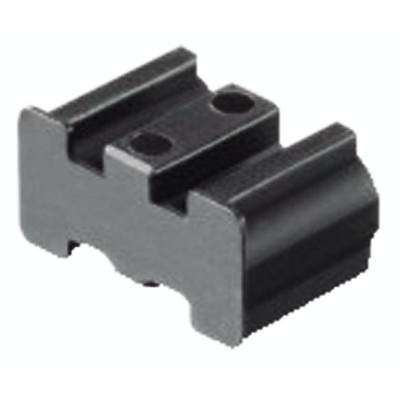 Rail de montage noir pour accessoires de fusil. Forme rectangulaire avec deux trous de fixation en haut.