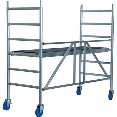 'Échafaudage métallique reposant sur quatre roues bleues, muni de deux échelles latérales et d'une plateforme centrale, adapté aux travaux en hauteur.'