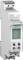 Dispositif électronique de commutation de Schneider Electric, montrant les bornes de connexion en haut, un affichage numérique au centre, avec différentes touches et fonctions.