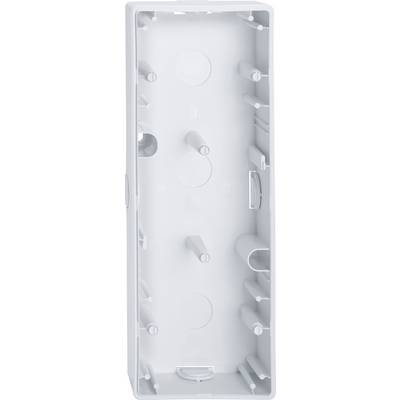 Boîte rectangulaire allongée en plastique blanc, dotée de plusieurs ouvertures et points de fixation, probablement destinée aux installations électriques.