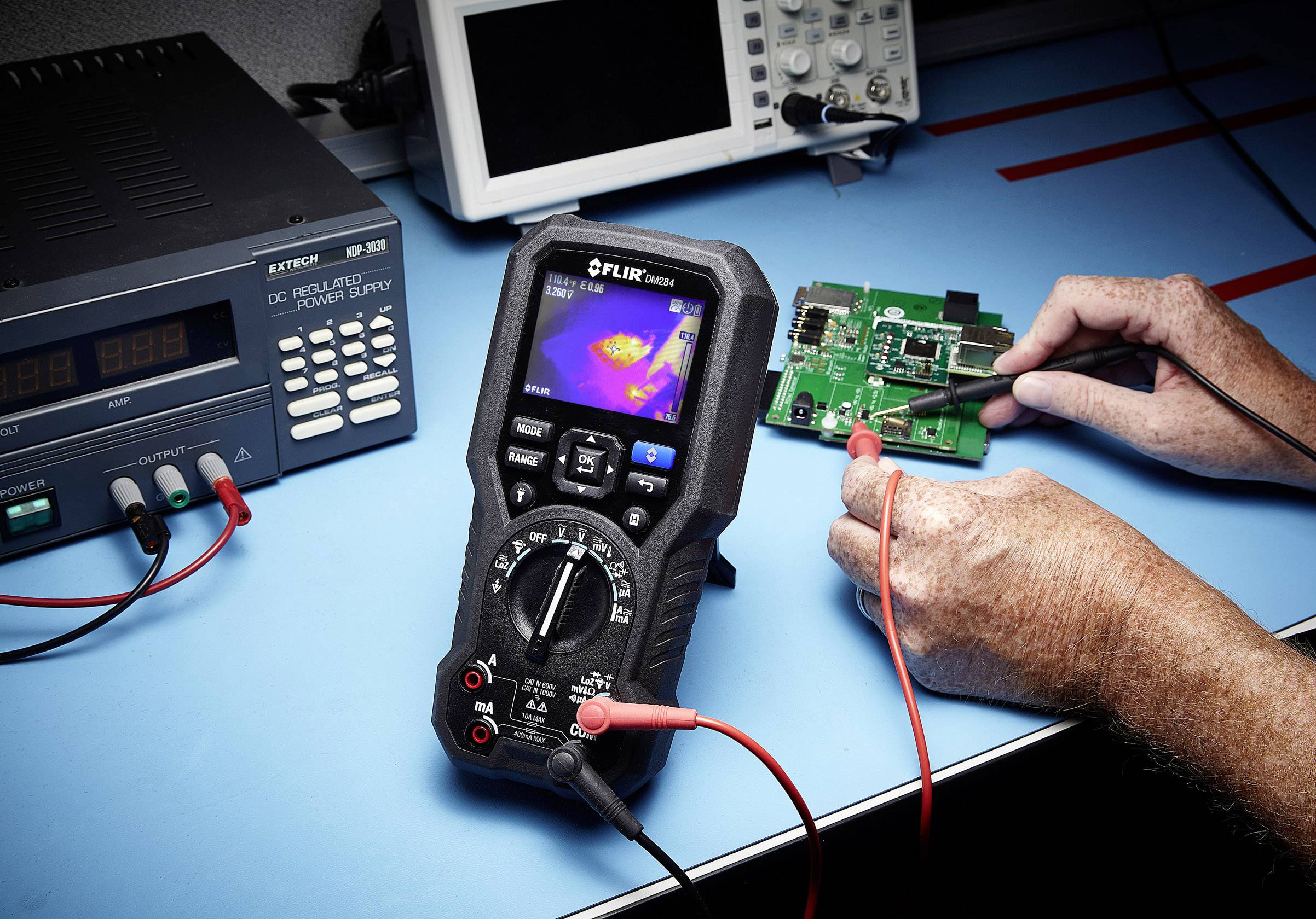 FLIR DM284-KIT Multimètre numérique caméra thermique intégrée, écran graphique CAT III 1000 V, CAT IV 600 V-5